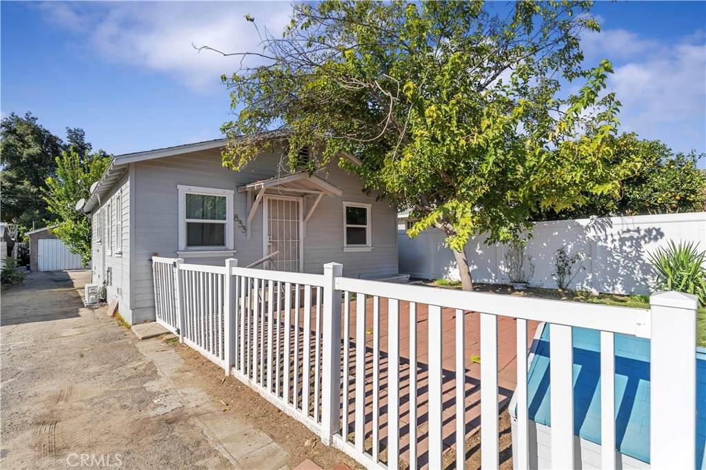833 4th Avenue - Photo 1