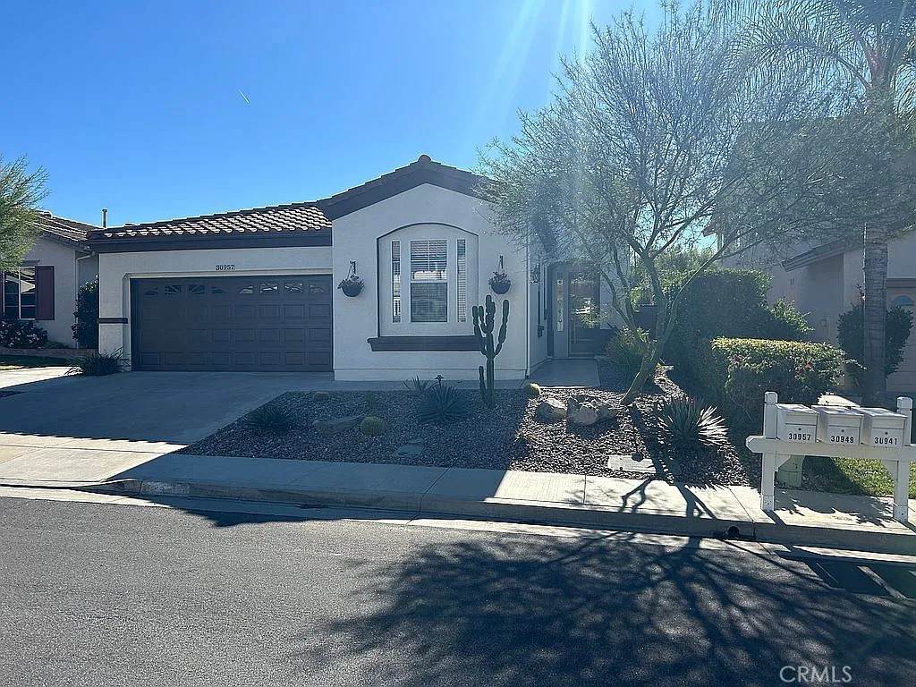 30957 Mashie Way - Photo 1