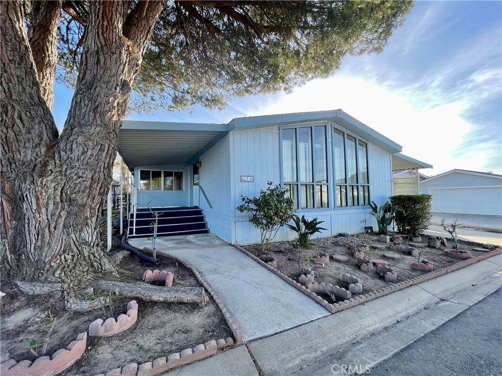 1650 Clark Avenue - Photo 1
