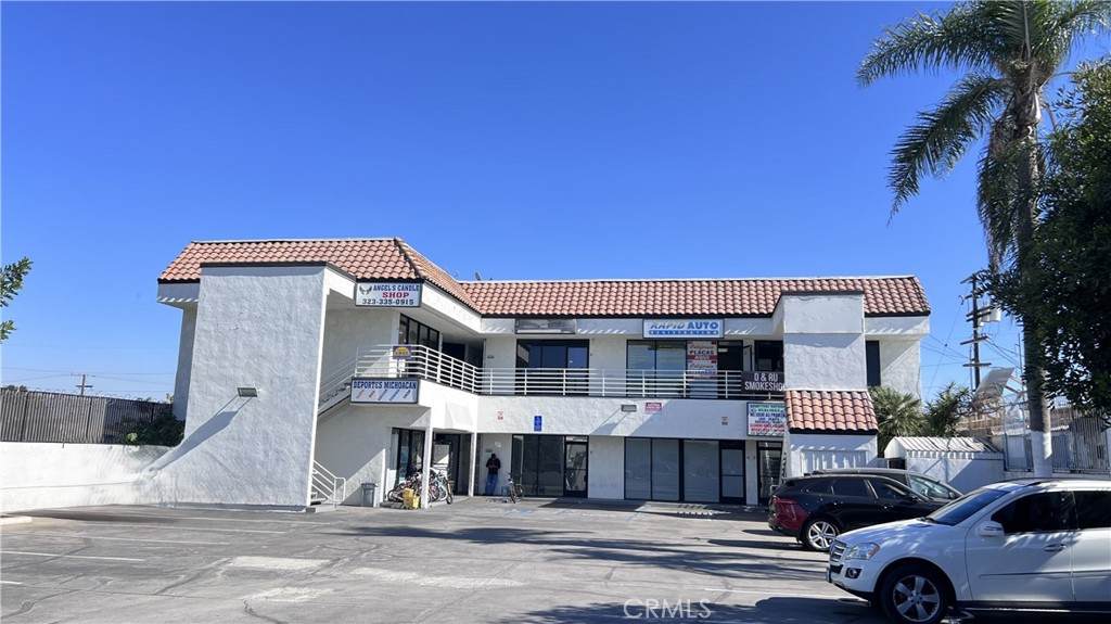 11030 Inglewood Avenue - Photo 1