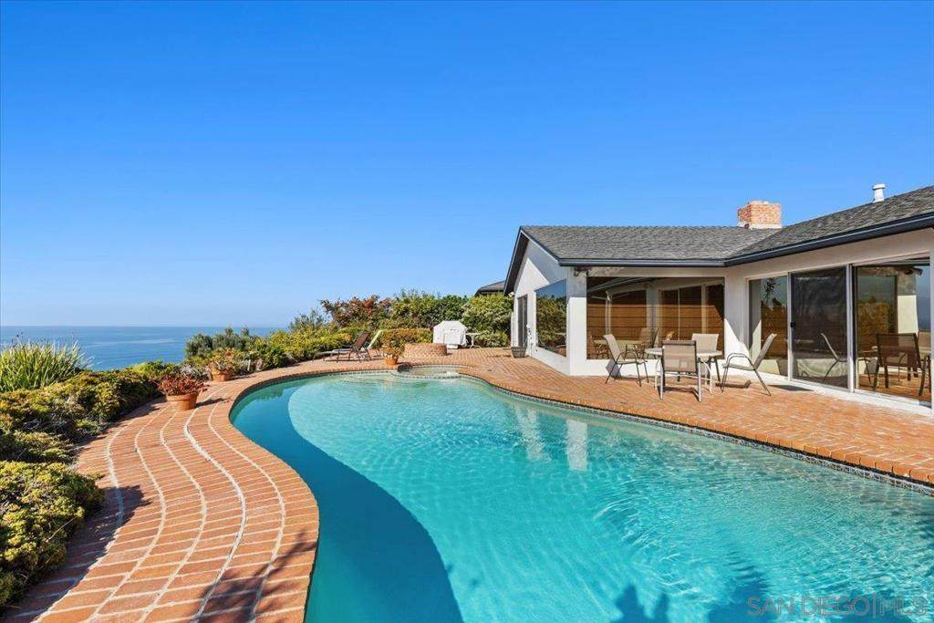 8294 Prestwick Dr - Photo 1