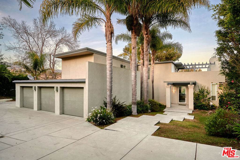 https://bt-photos.global.ssl.fastly.net/socal/orig_boomver_3_373792502-2.jpg