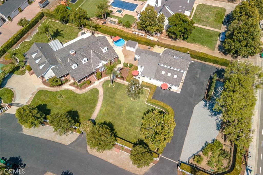 41548 Hutchison Court - Photo 1