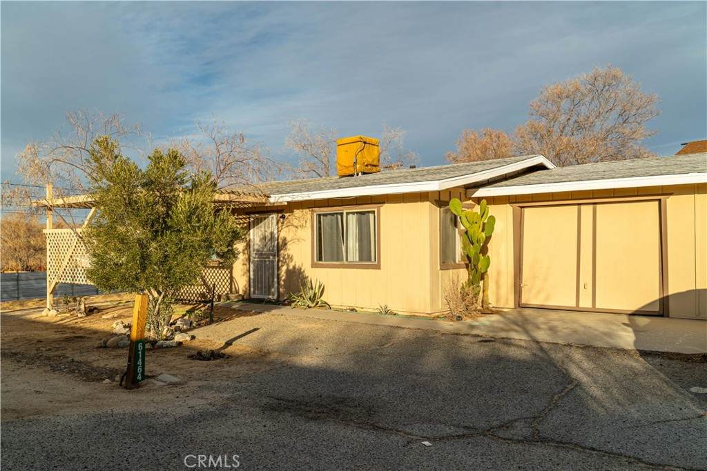 61464 Desert Air Road - Photo 1