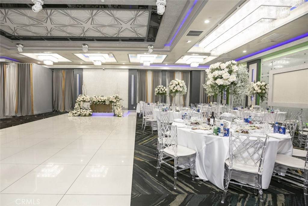 11009 Burbank Boulevard - Photo 1