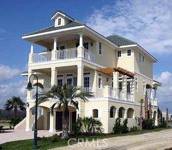 145 Calle Redondel - Photo 1