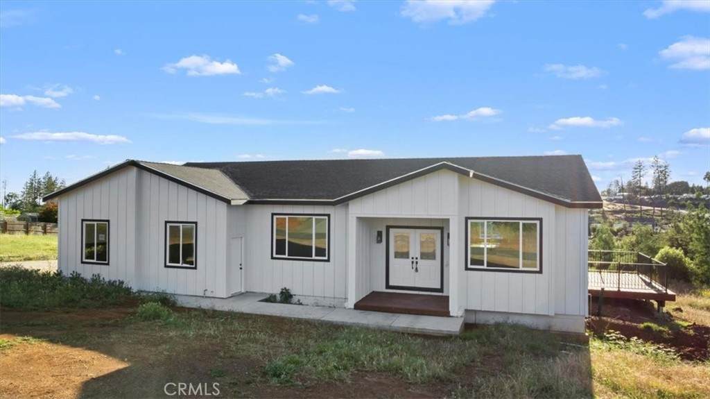 5627 Newland Road - Photo 1