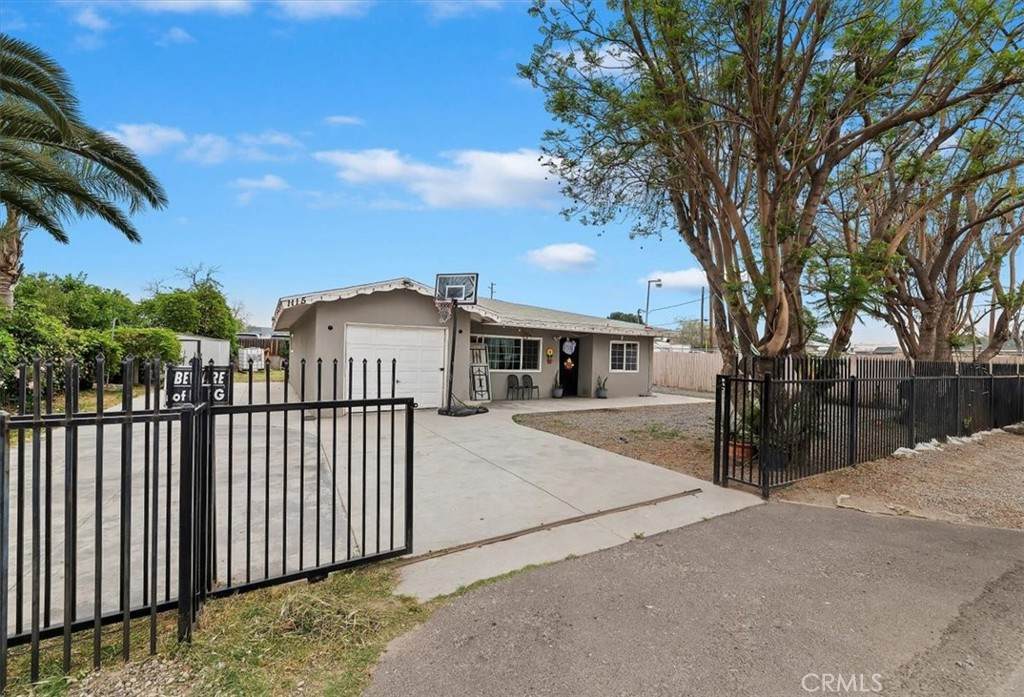 1115 Washington Avenue - Photo 1
