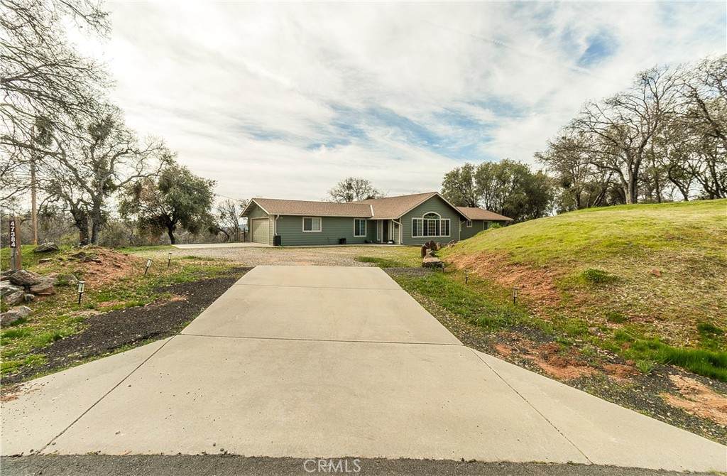 47384 Veater Ranch Road - Photo 1