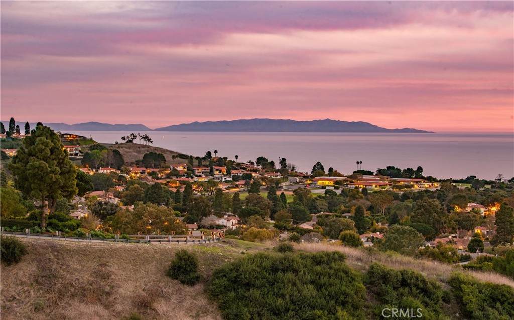 https://bt-photos.global.ssl.fastly.net/socal/orig_boomver_3_374020204-2.jpg