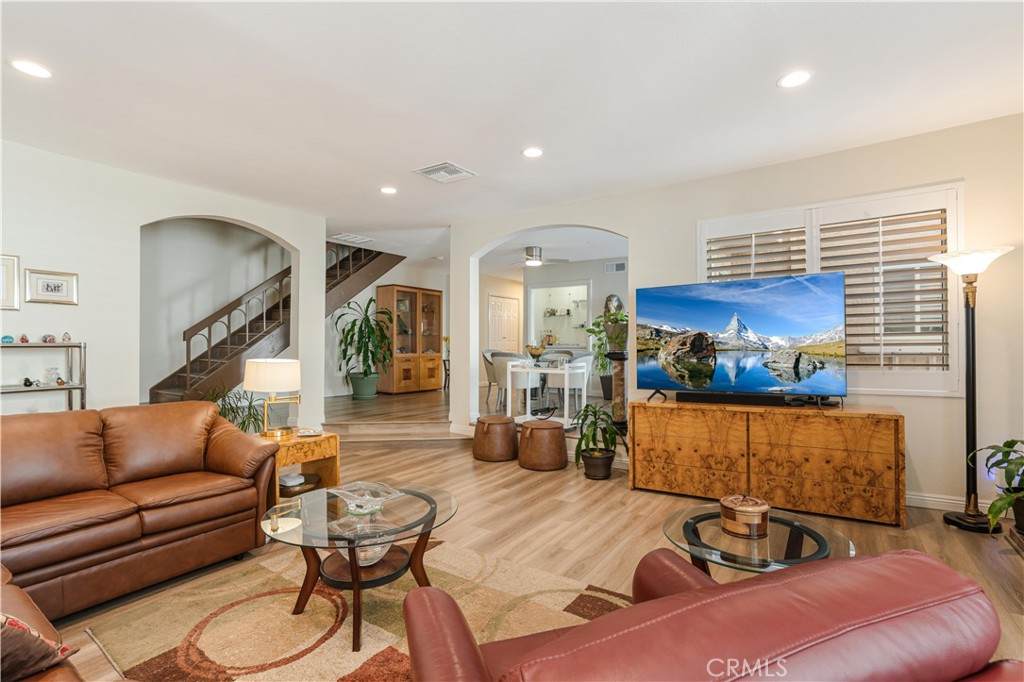 5401 Zelzah Avenue - Photo 1