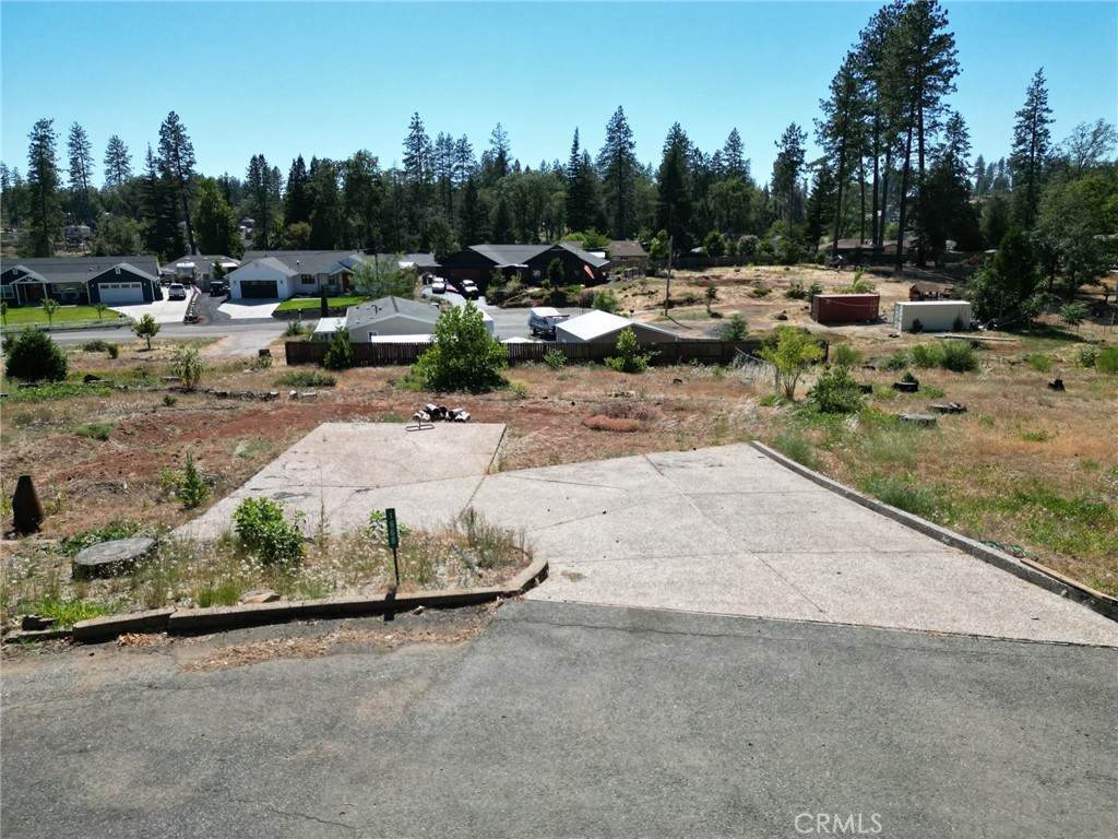 1668 Robin Place - Photo 1