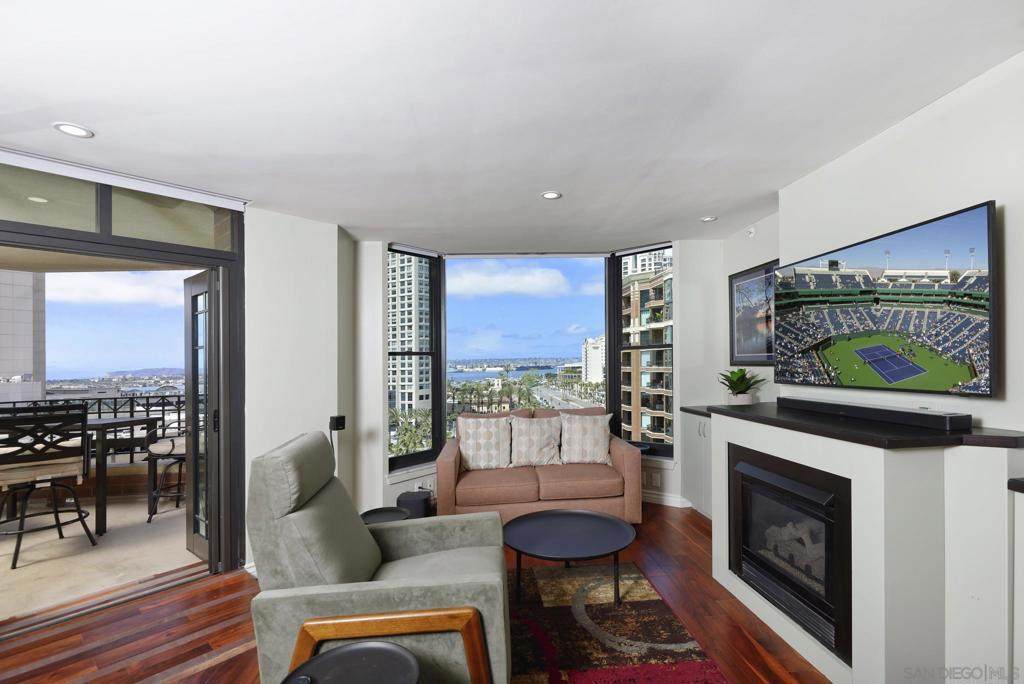 500 W Harbor Dr - Photo 1