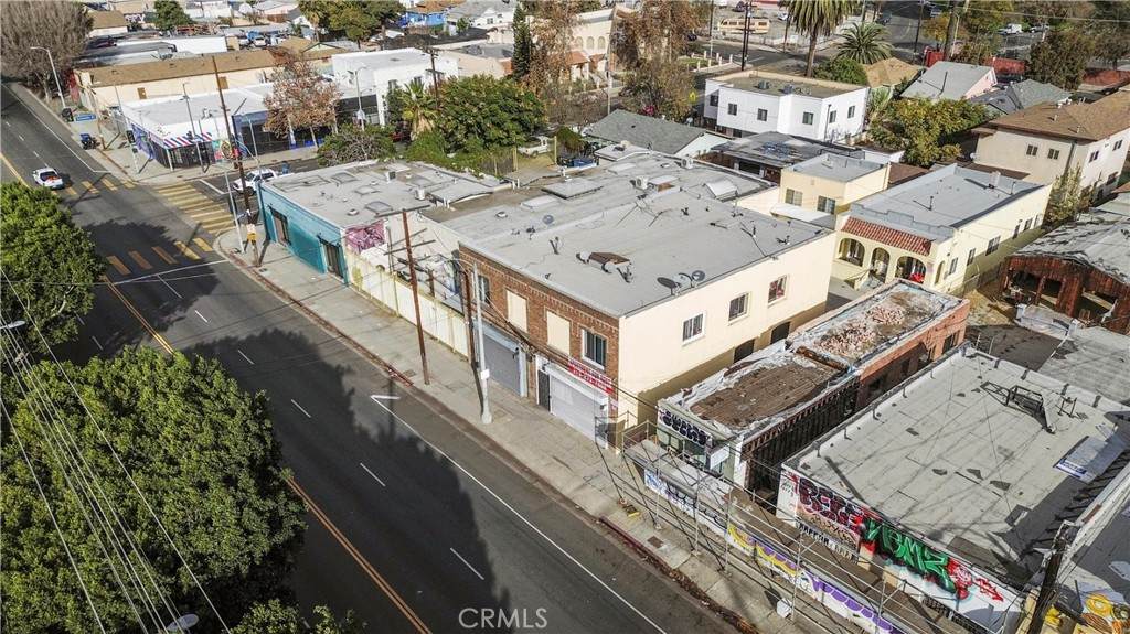 1611 Cesar Chavez - Photo 1