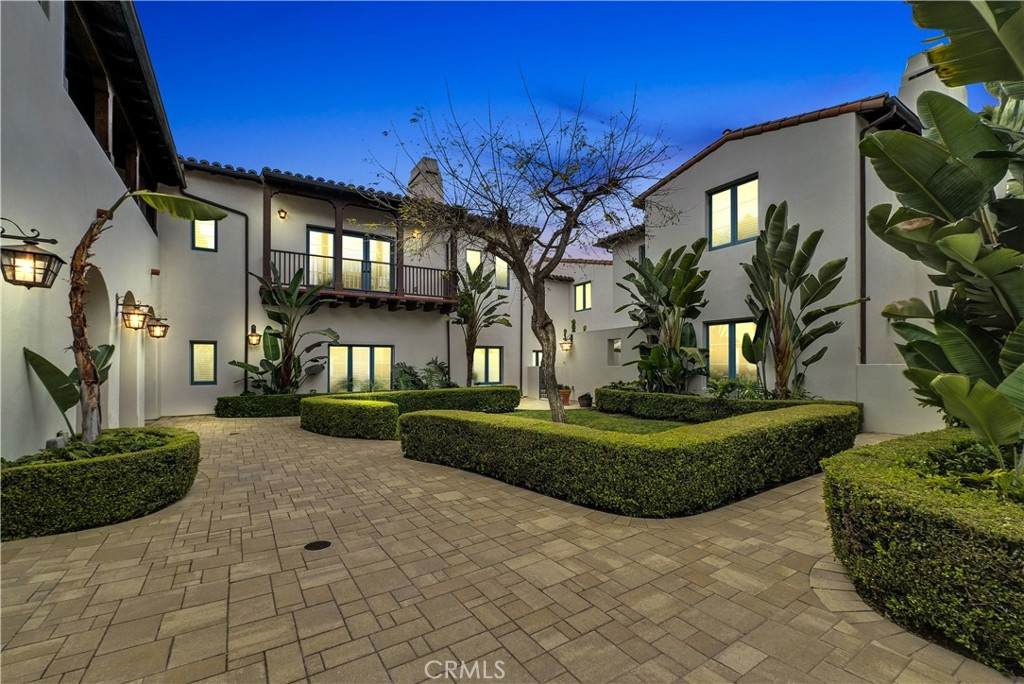 975 Silver Spur Road - Photo 1