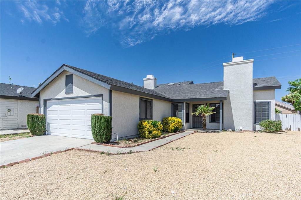 14292 Pinewood Drive - Photo 1