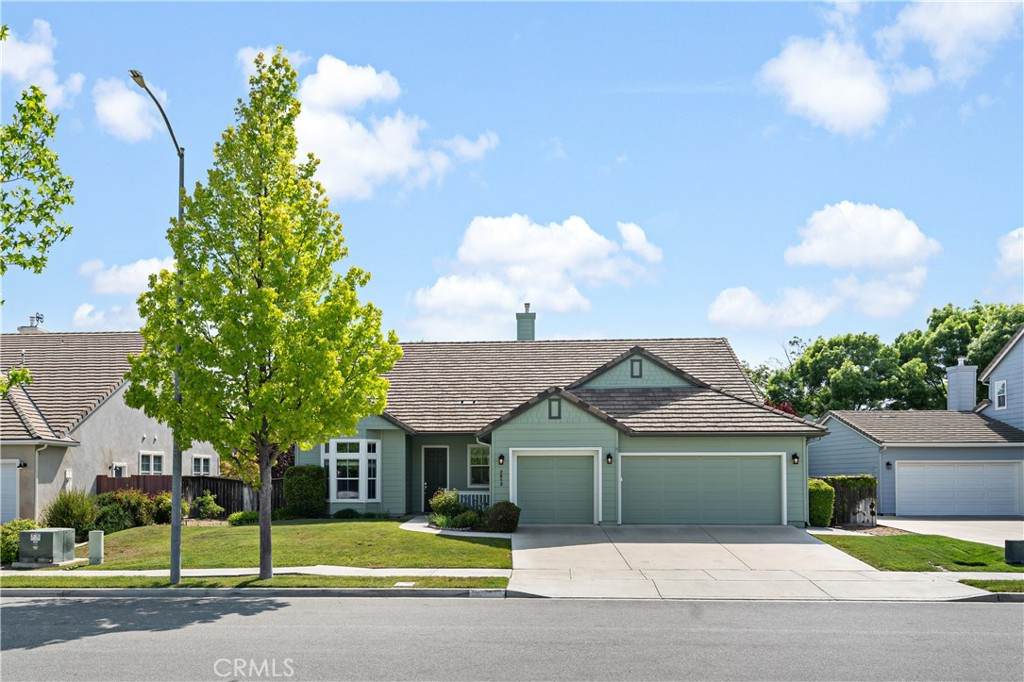 2612 Silverwood Way - Photo 1