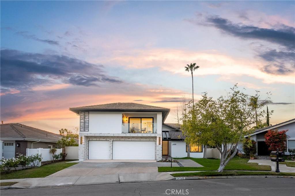 24705 Queens Court - Photo 1