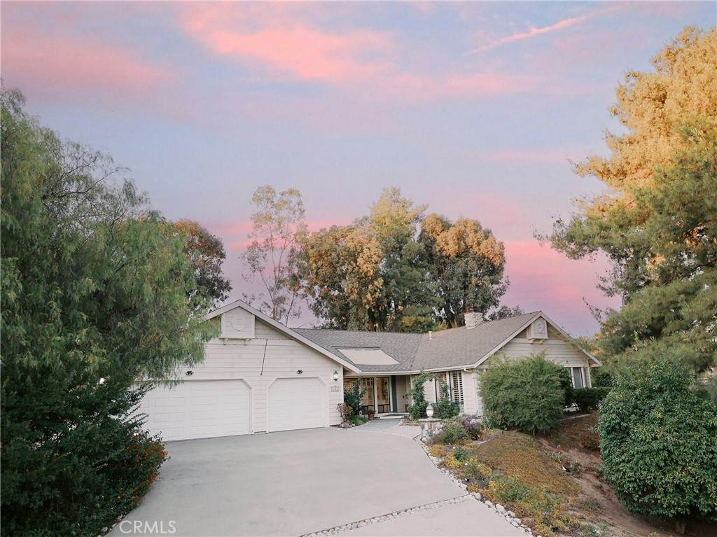 37450 Downey Road - Photo 1