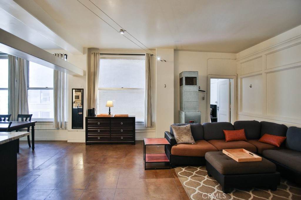 215 7th Street - Photo 1