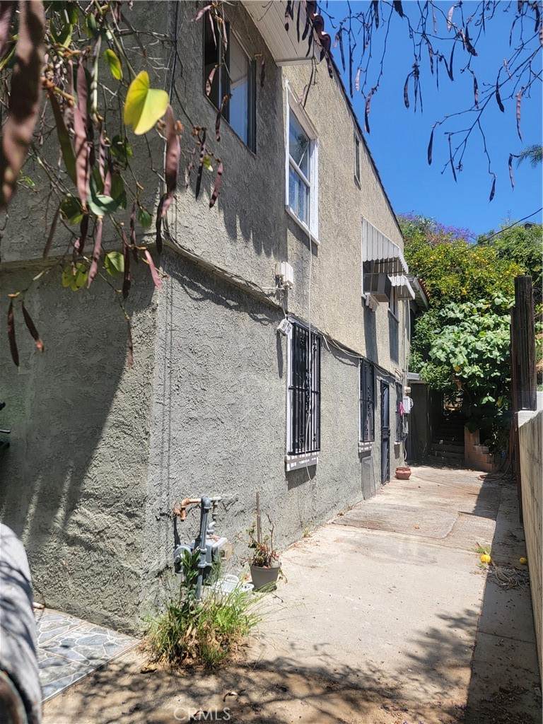 4727 College View Avenue - Photo 1