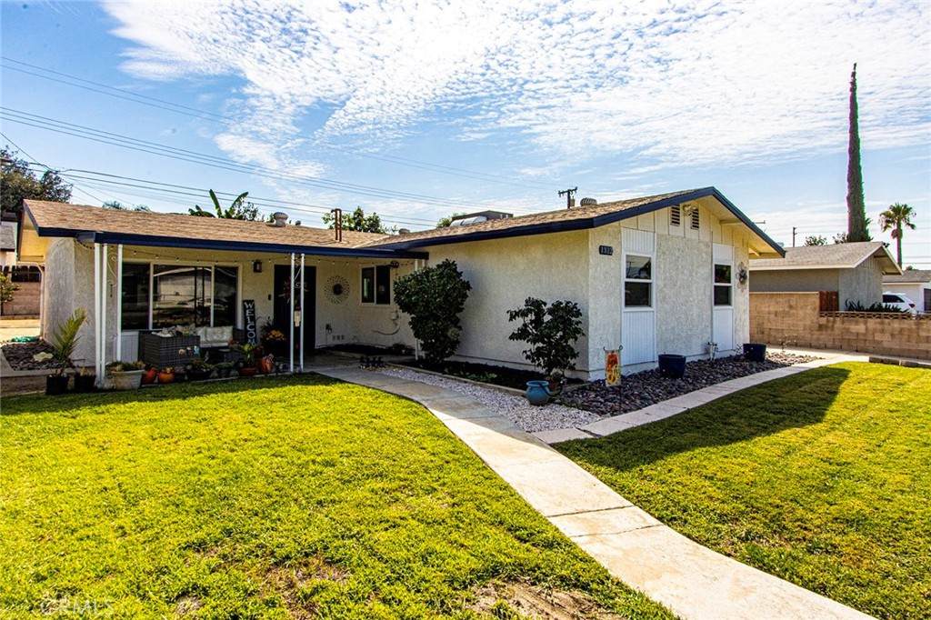 1312 Calhoun Street - Photo 1