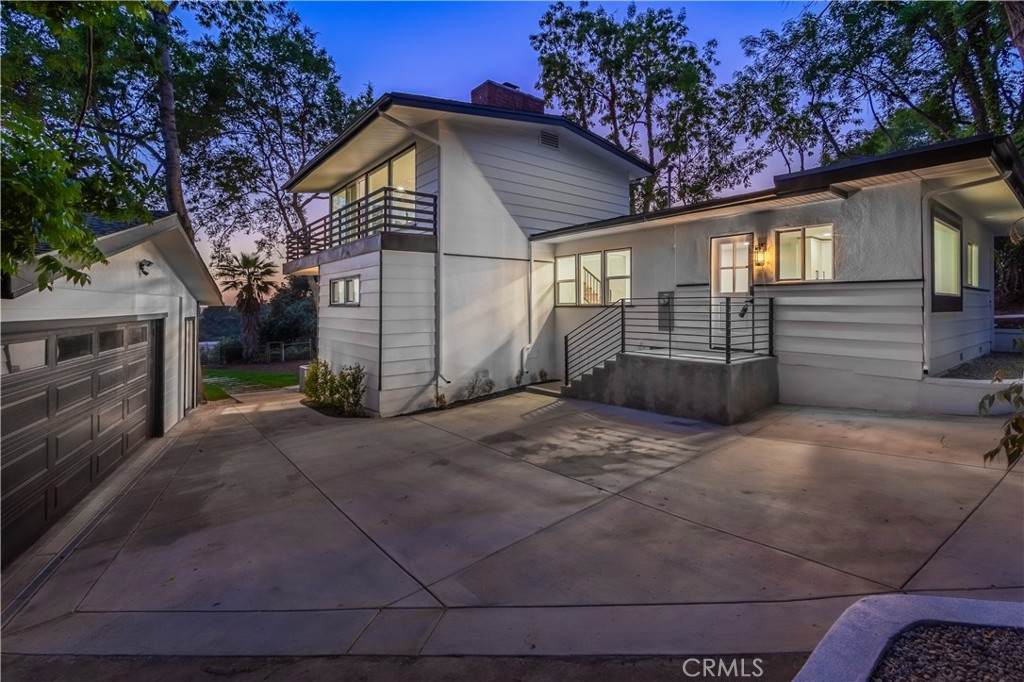 700 Norumbega Drive - Photo 1