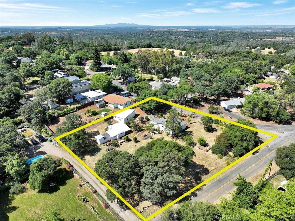 11 La Mirada Avenue - Photo 1