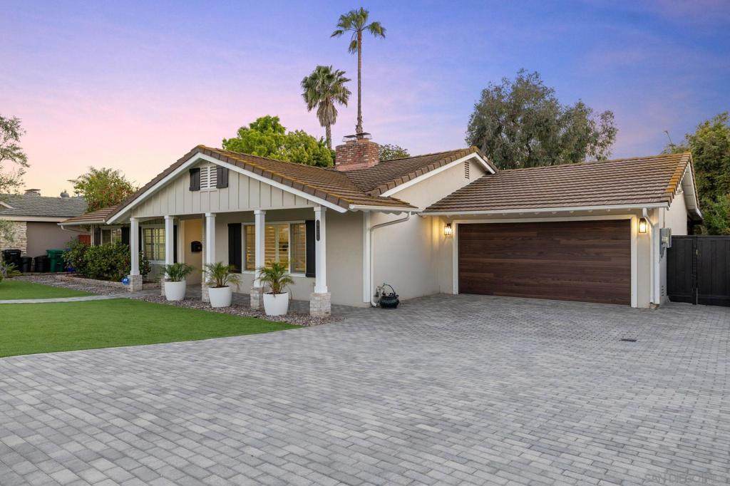 17268 Bernardo Oaks Dr - Photo 1