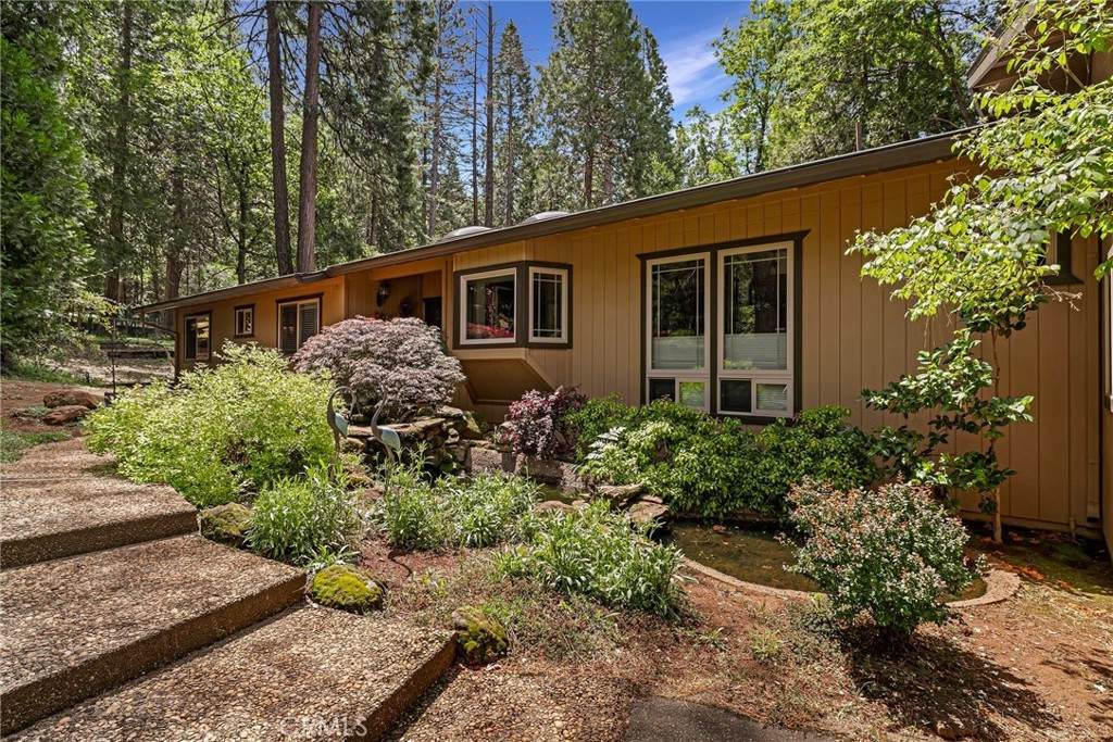 6612 Rosewood Drive - Photo 1