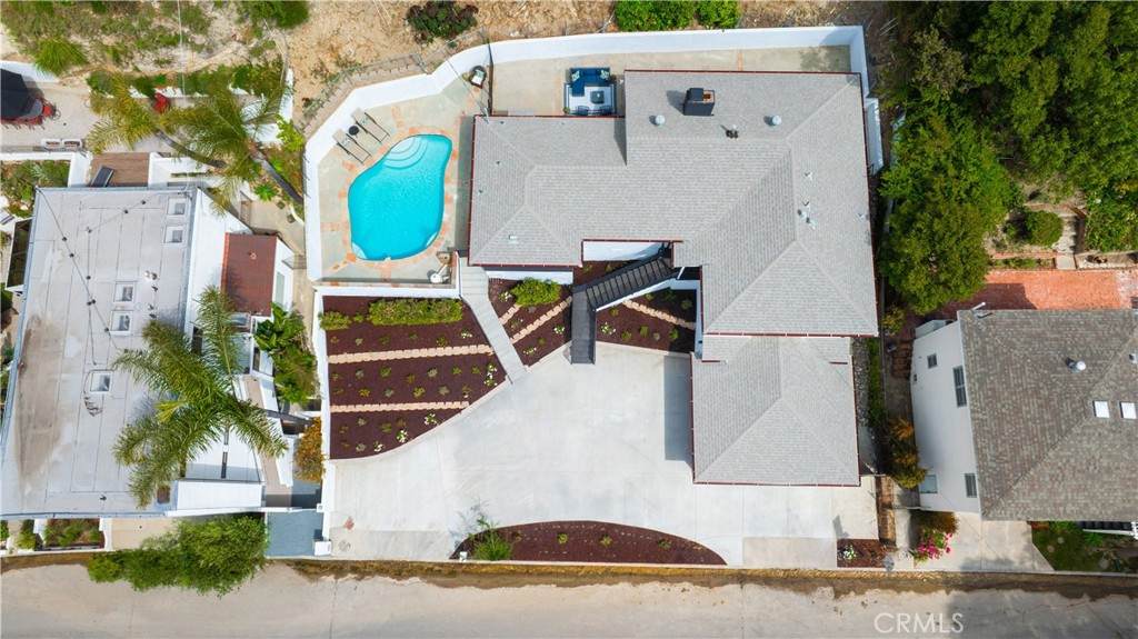 3900 Benedict Canyon Drive - Photo 1