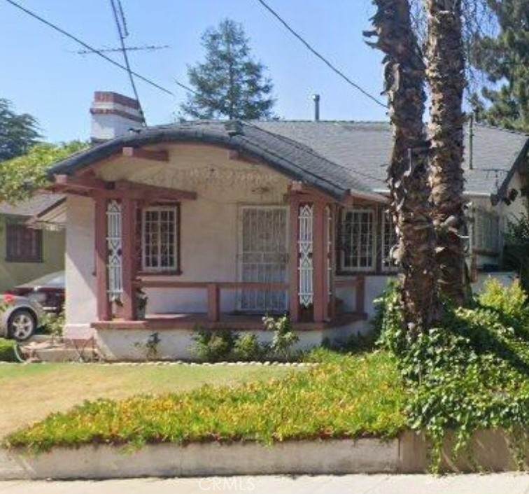 1049 Claremont Street - Photo 1