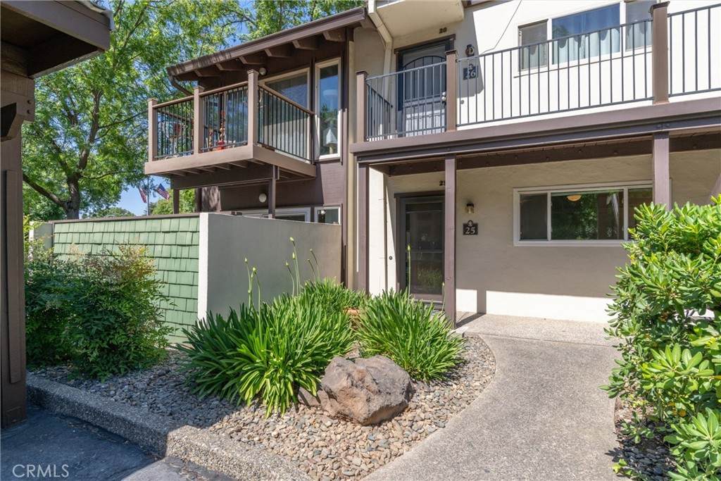 555 Vallombrosa Avenue - Photo 1