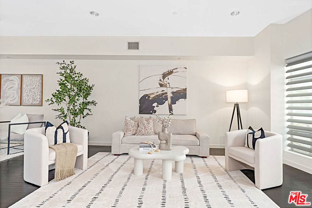 3119 Via Dolce - Photo 1