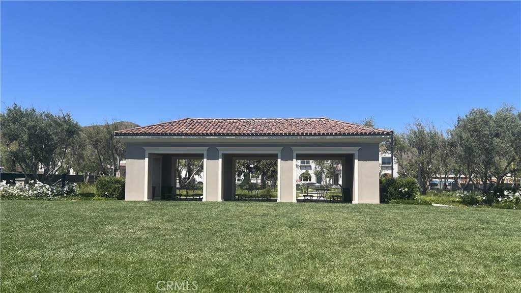 110 Sunnyside - Photo 1