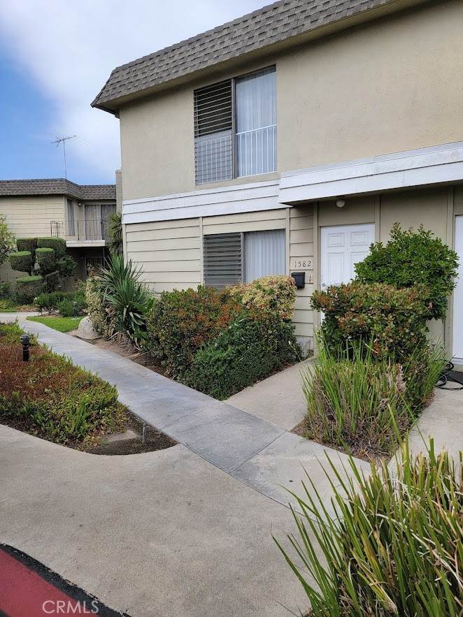 1582 Mitchell Avenue - Photo 1