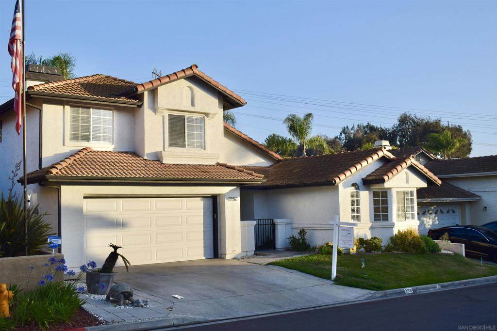2206 Luz Way - Photo 1