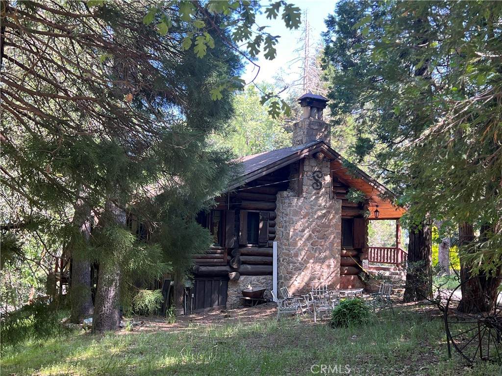 28879 Sycamore Drive - Photo 1