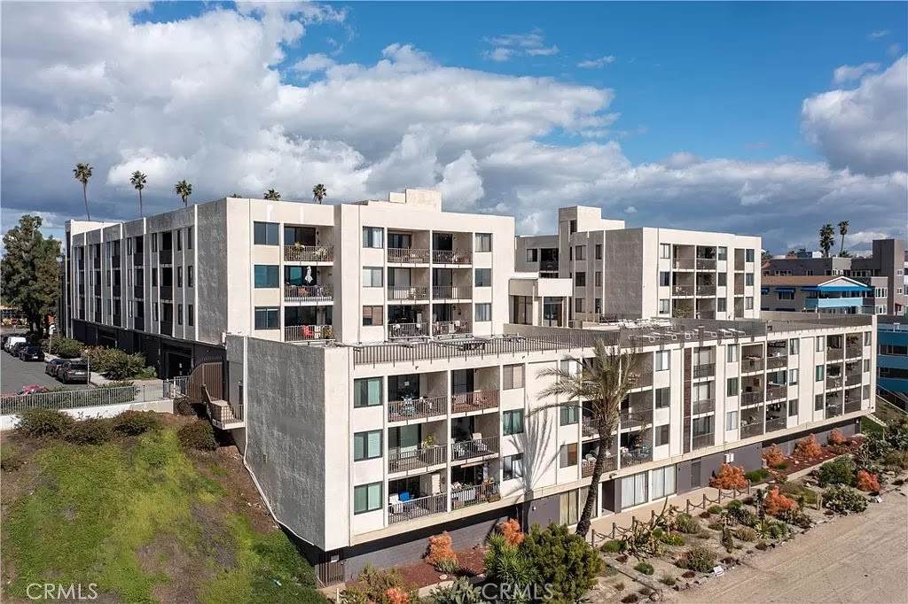 1140 Ocean #333 Boulevard - Photo 1