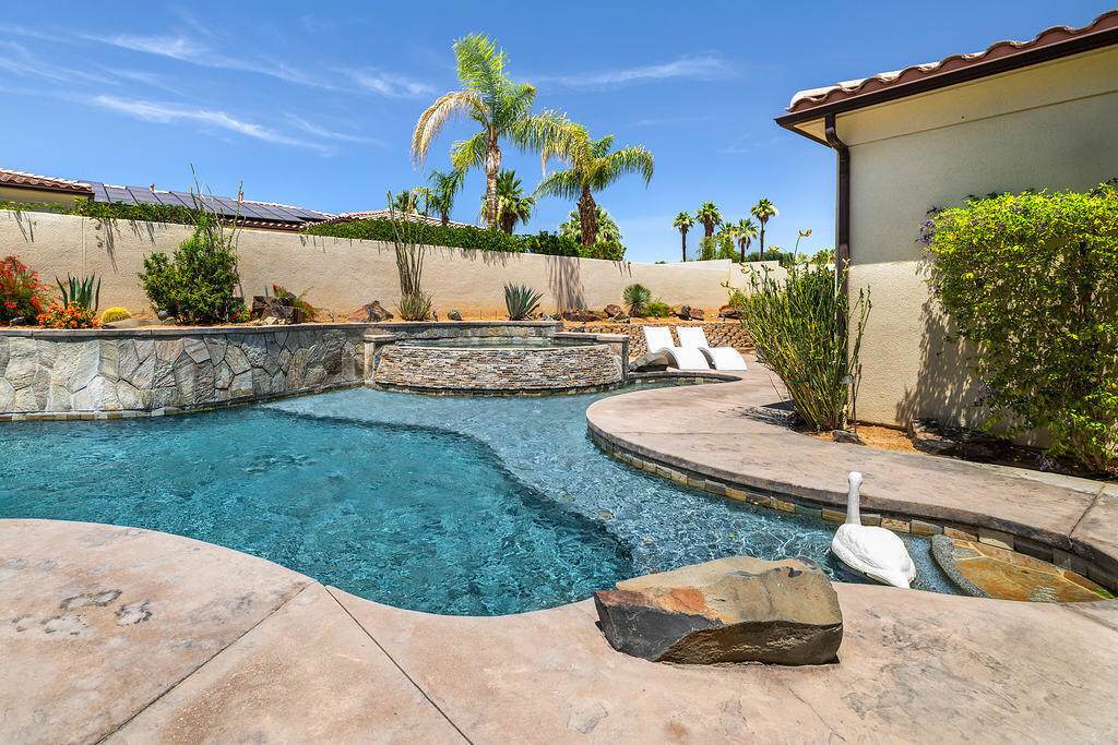 https://bt-photos.global.ssl.fastly.net/socal/orig_boomver_3_374586371-2.jpg