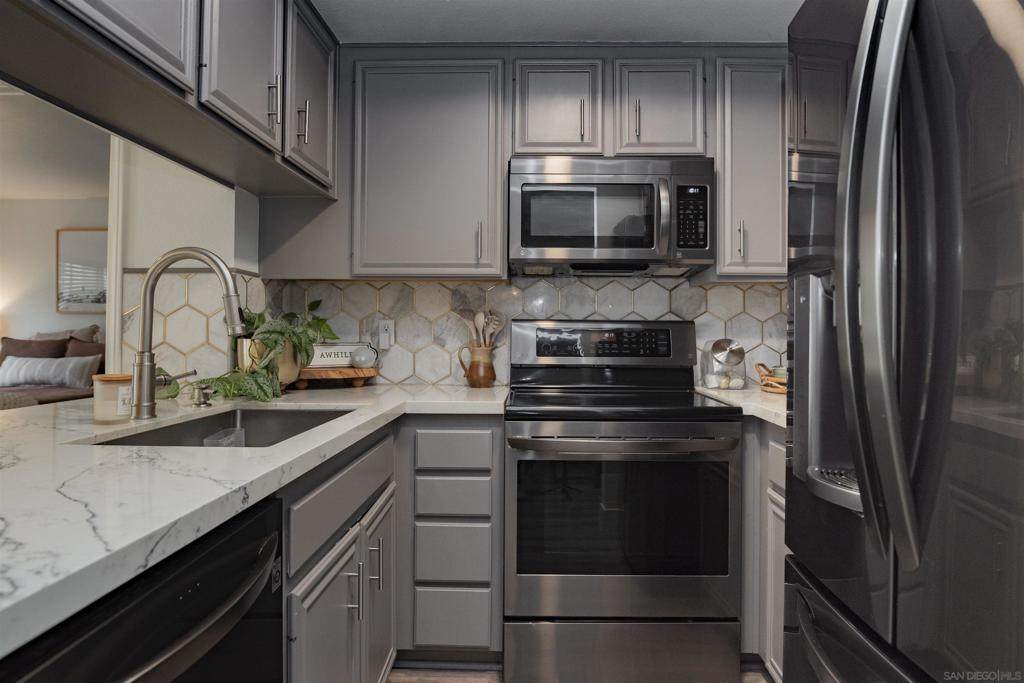 3078 Broadway - Photo 1