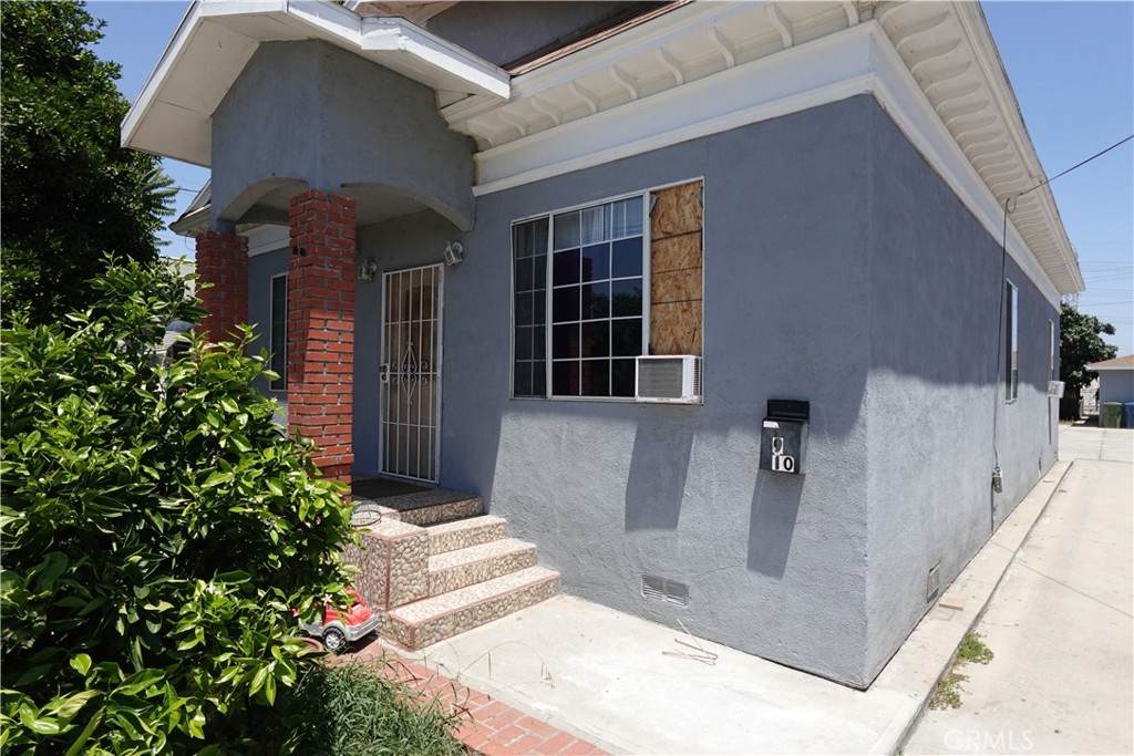 6910 Chanslor Avenue - Photo 1