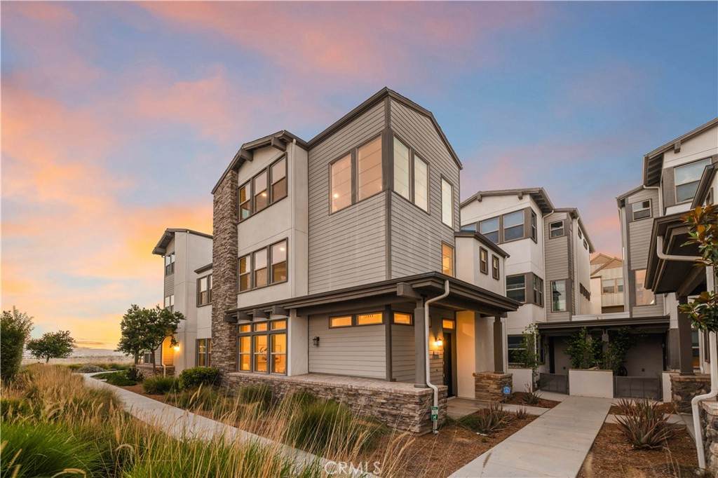 104 Spectacle - Photo 1