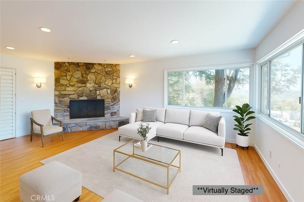 5338 Waldo Place - Photo 1