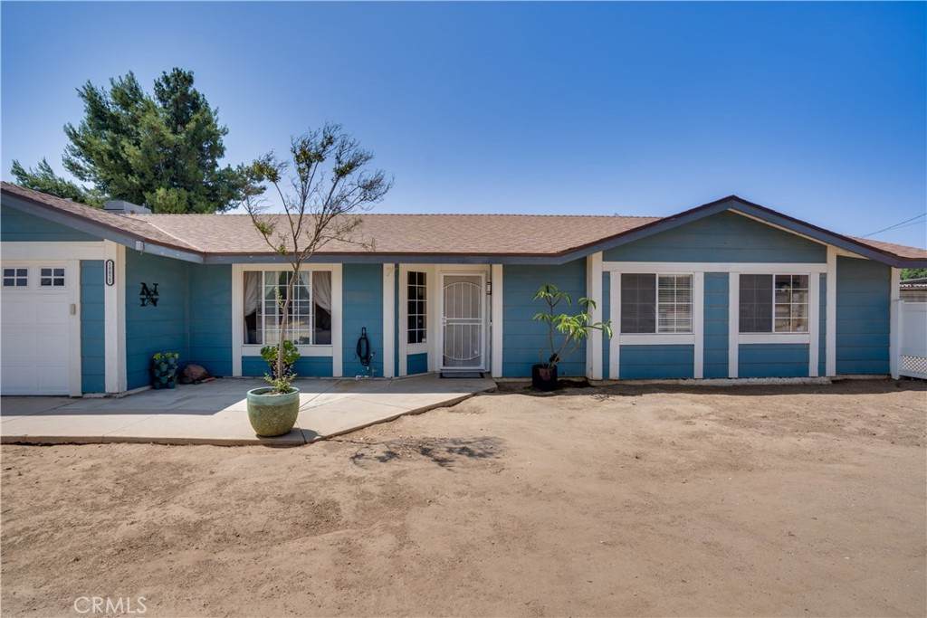 18825 Mariposa Avenue - Photo 1