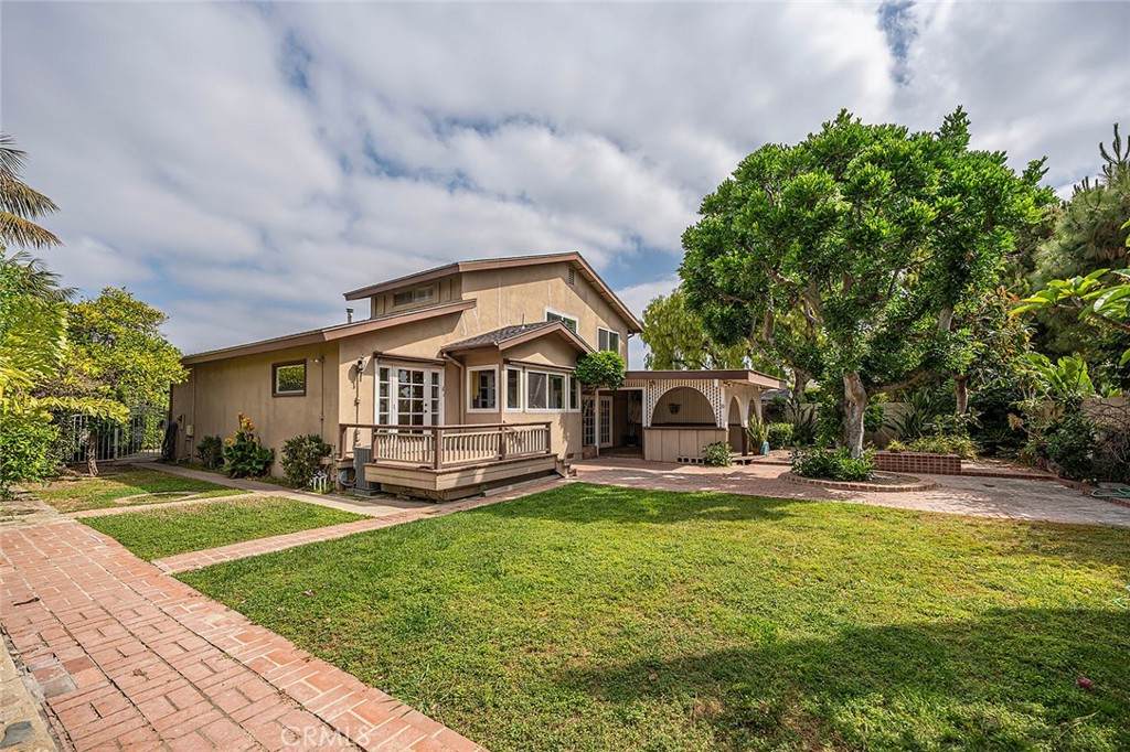 3106 Lilly Avenue - Photo 1