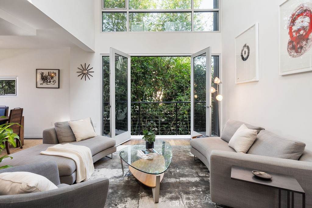 4111 Sunset Boulevard - Photo 1