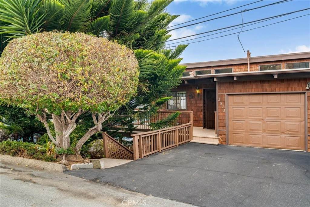2675 Juniper Avenue - Photo 1