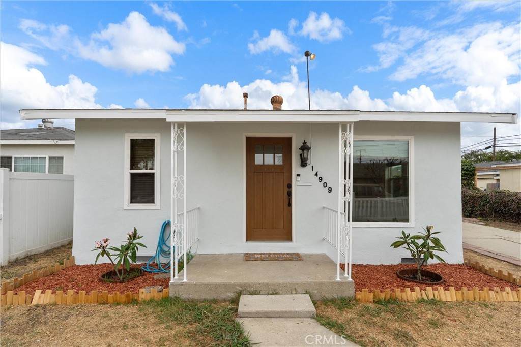 14909 Mansel Avenue - Photo 1