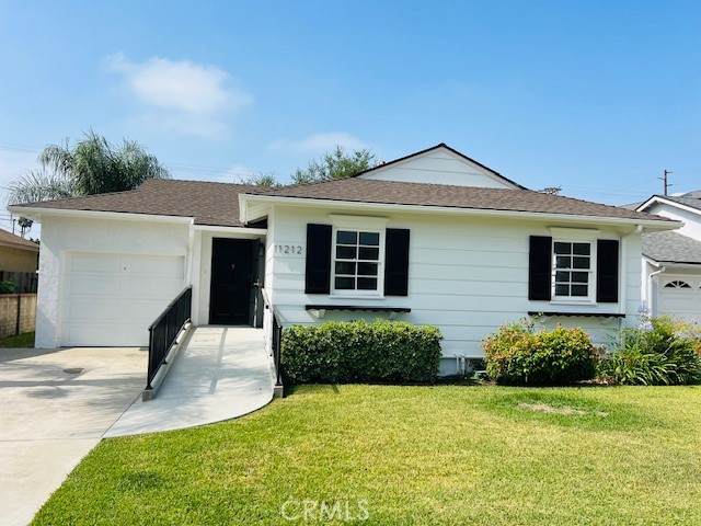 11212 Freer Avenue - Photo 1